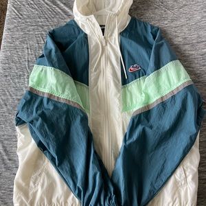 Men’s Nike sportswear wind runner